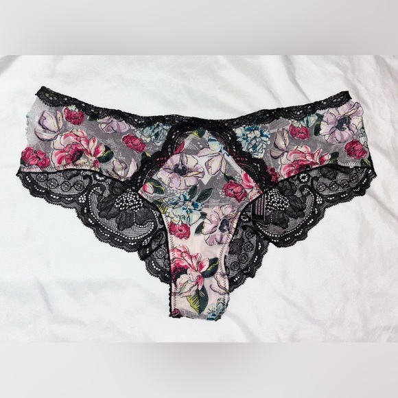 Victoria Secret Matching Set - Picture 4 of 4